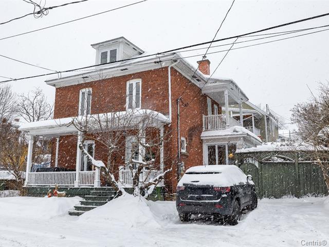 Maison centenaire de charme au Vieux-Nord de Sherbrooke